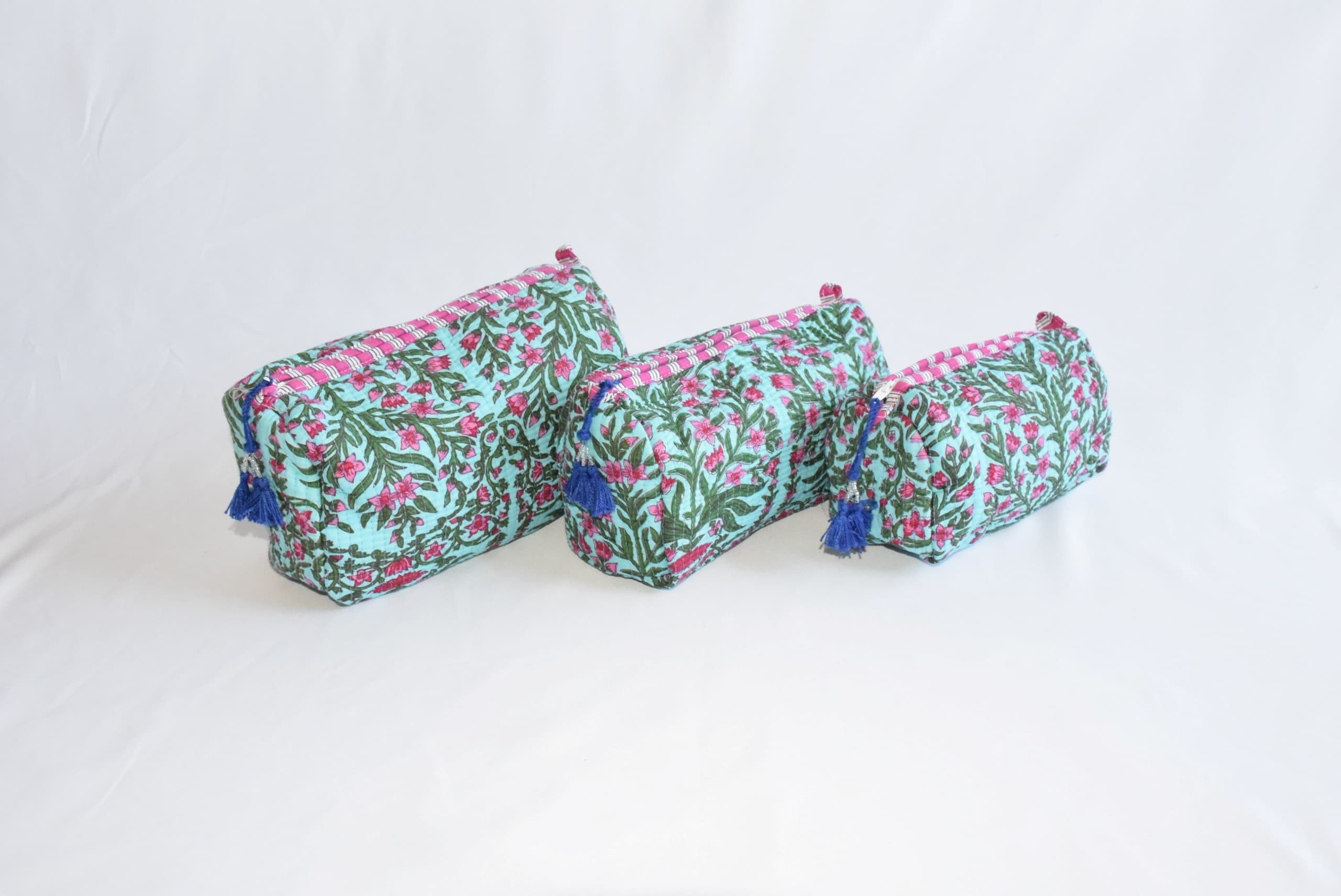 pouch_blue&pink.jpg
