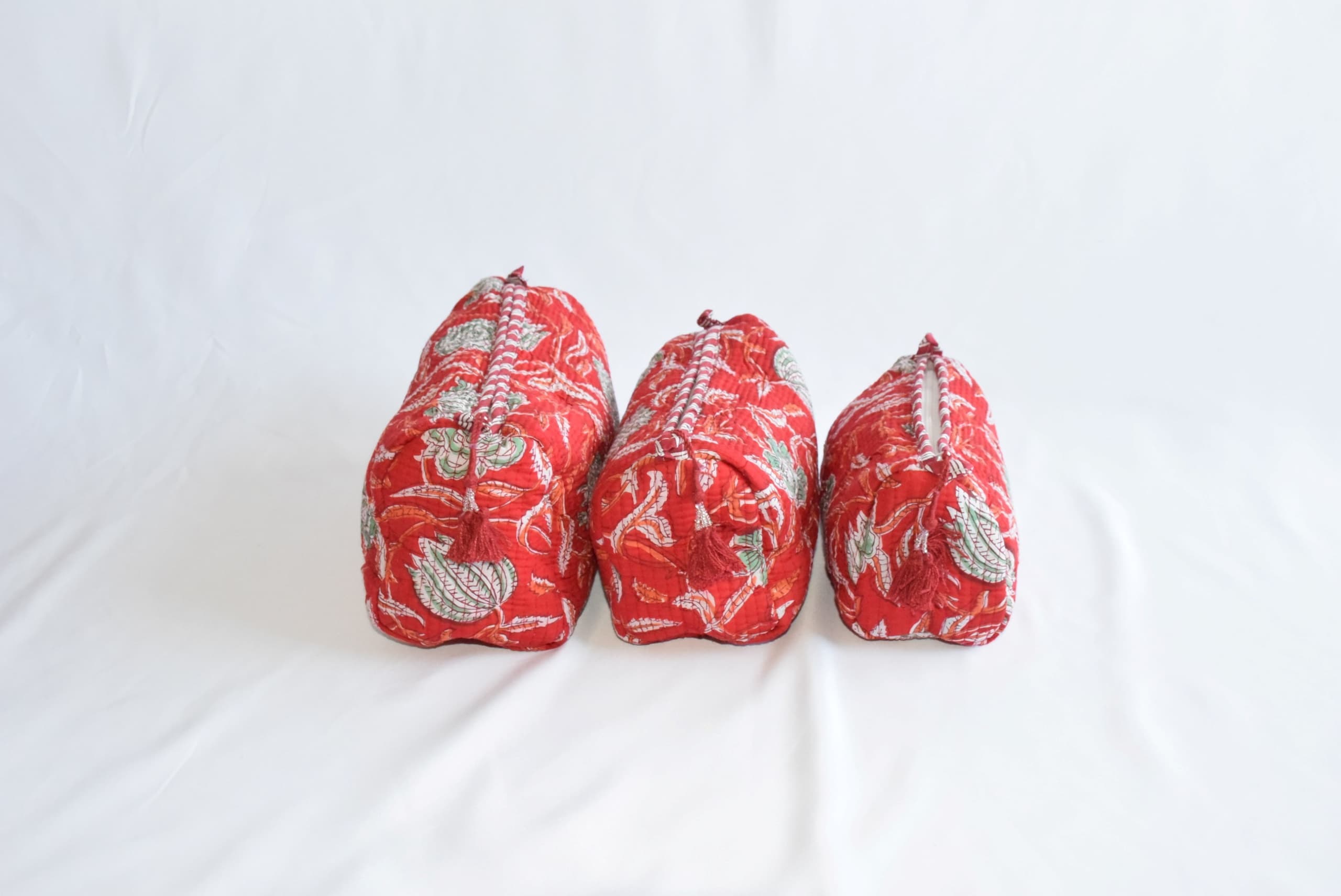 pouch_red_side.jpg