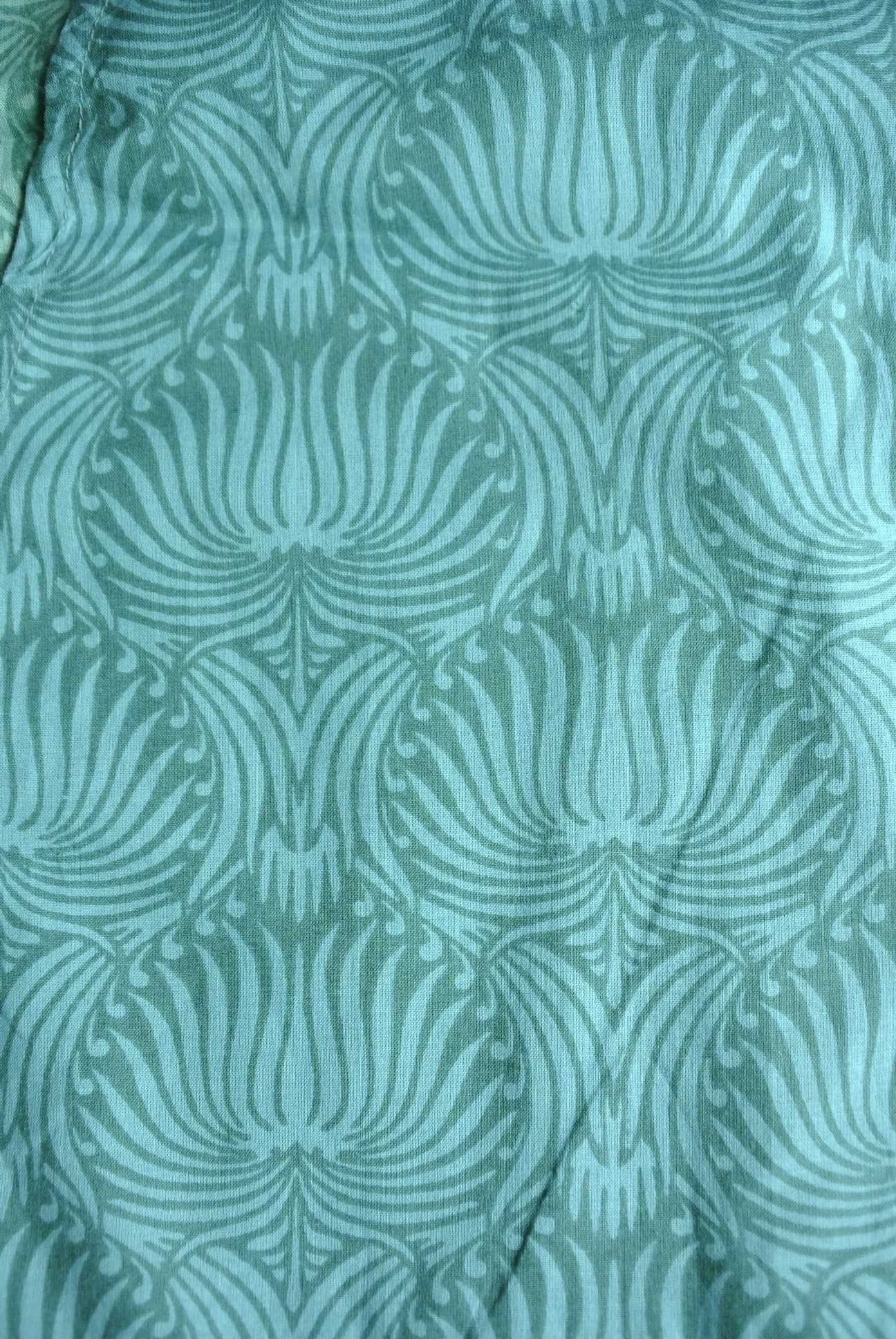 vneck_pullover_green.jpg